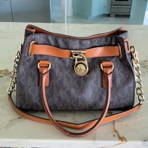 Michael kors purse